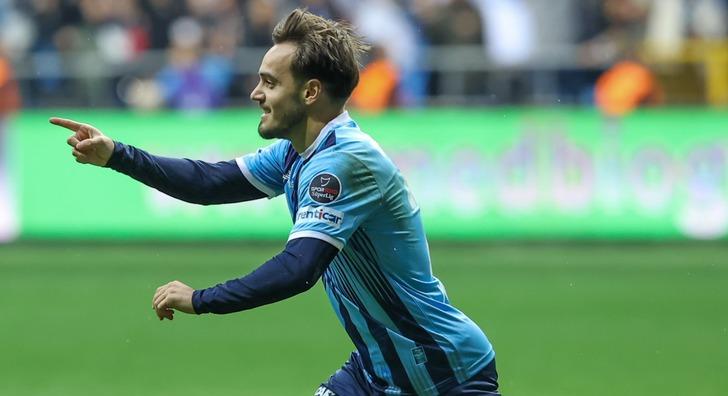 Transfer görüşmesini yapmak için Yunanistan'a geldiler! Fatih Terim'den ezeli rakibe çalım... İşte Türkiye'den ilk transferi G3