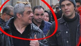 Ünlü oyuncu Murat Prosçiler kafasında muz kabuğunu taşıdı! Taşıma sebebi şaşırttı!