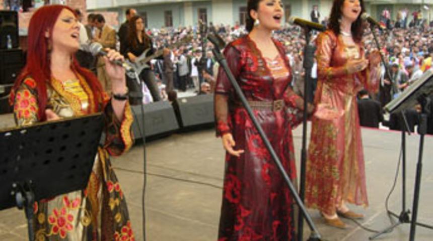 K&uuml;rt sanat&ccedil;ılara hapis cezası