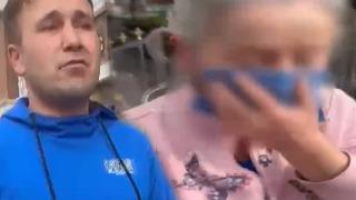 Yaşlı kadın 'park' yüzünden çileden çıktı! Askeri personele önce bıçak çekti sonra hakaretler yağdırdı