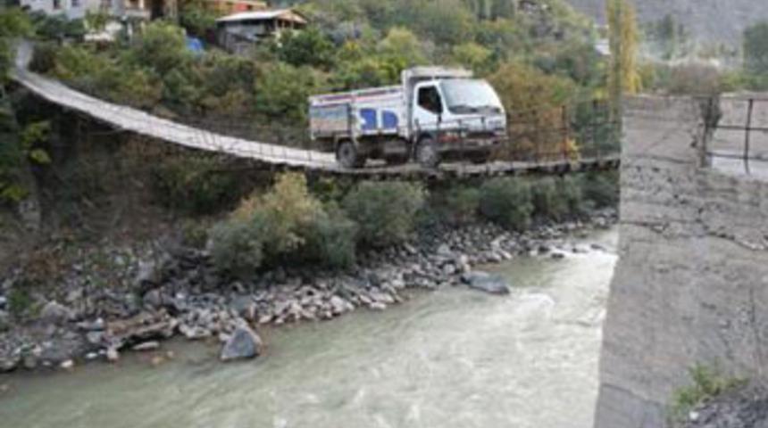 Cesaret mi, &ccedil;aresizlik mi?