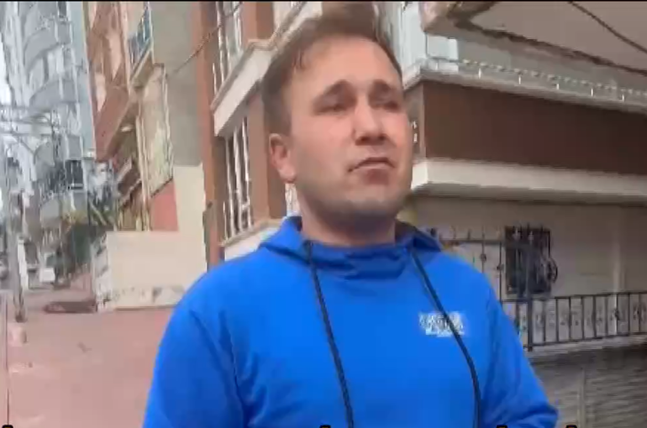 Yaşlı kadın 'park' yüzünden çileden çıktı! Askeri personele önce bıçak çekti sonra hakaretler yağdırdı G4