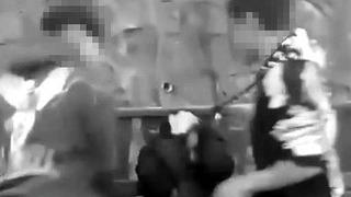 Akran zorbalığını saniye saniye kaydettiler! Önce özür dilettirip ardından darp ettiler