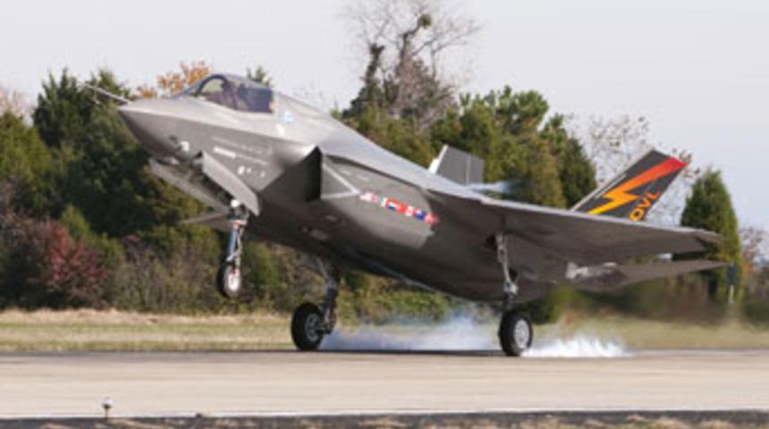 Hayalet u&ccedil;ak kalkışa hazır