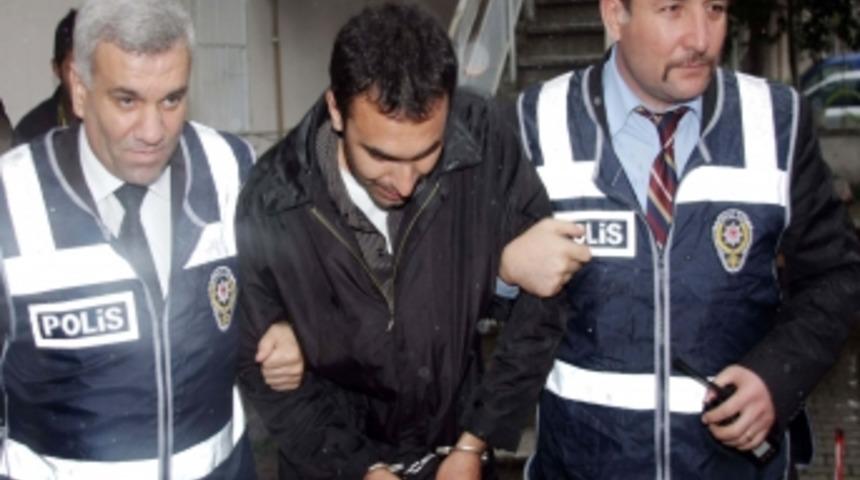 Sevgilisini &ouml;ld&uuml;rd&uuml;, 3 yıl sonra yakalandı