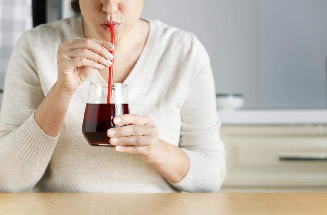 Mucize i&ccedil;ecek: Kalp krizi riskini azaltıyor, tansiyonu dengeliyor! Sadece yarım bardak i&ccedil;meniz yeterli