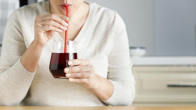 Mucize içecek: Kalp krizi riskini azaltıyor, tansiyonu dengeliyor! Sadece yarım bardak içmeniz yeterli