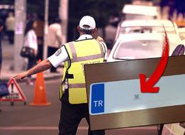 KAREKODLU PLAKA DÖNEMİ! Yürürlüğe girdi, 1 Ocak'ta resmen başladı, Şoförler Odası veriyor... Araçlarda eski plakaları değiştirmek zorunlu mu? Cezası var mı?