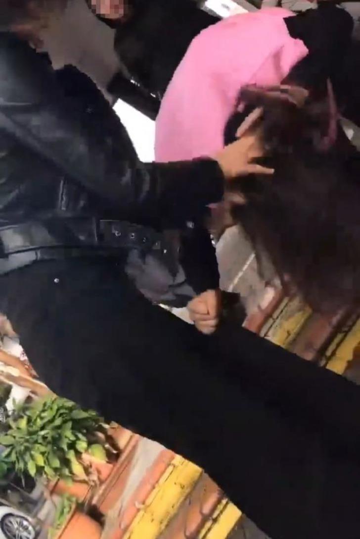 Kız öğrenciler sokak ortasında birbirine girdi! Kavga görüntüleri sosyal medyada gündem olunca soruşturma başlatıldı G2