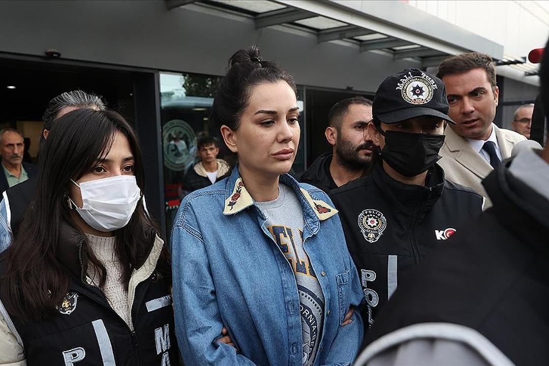 Dilan Polat 11 g&uuml;nd&uuml;r Ruh ve Sinir Hastalıkları hastanesindeydi! Tekrar cezaevine g&ouml;t&uuml;r&uuml;ld&uuml;