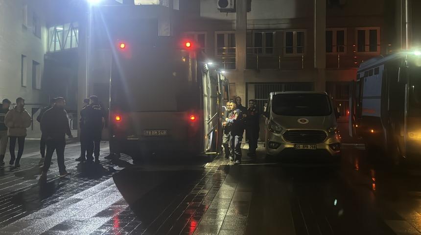Zonguldak'ta uyuşturucu operasyonuna ilişkin davada 32 sanık hakim karşısına çıktı