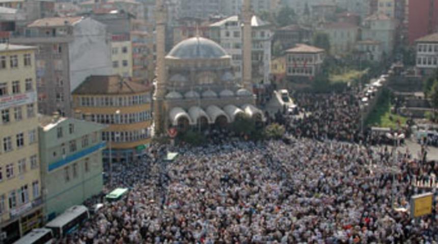 Rize'de Mustafa Hoca izdihamı