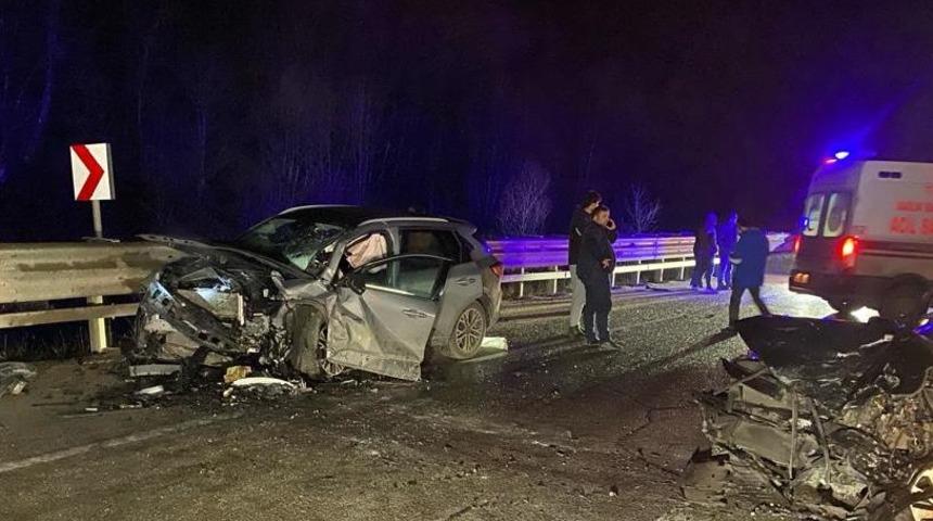 Sinop’ta iki otomobilin çarpıştığı kazada bir kişi öldü, bir kişi yaralandı