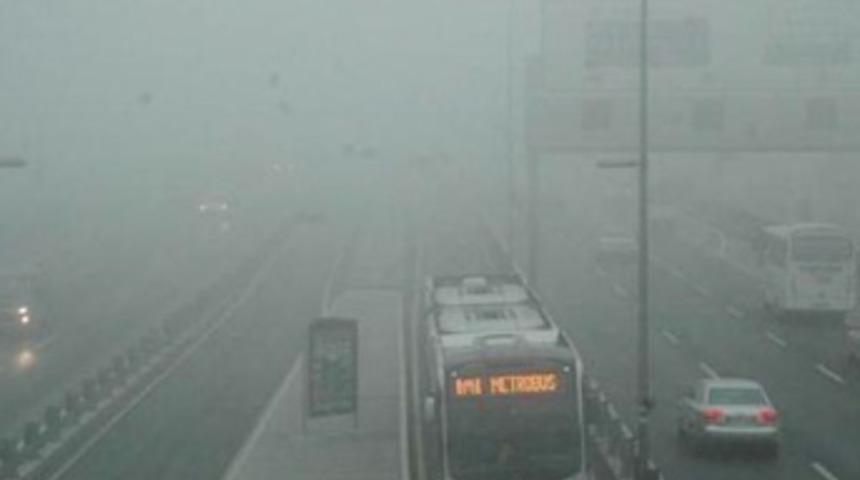 Yoğun sis fel&ccedil; etti!