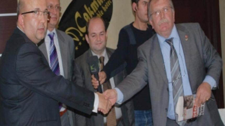 Canlı yayında Yunan anıtı tartışması