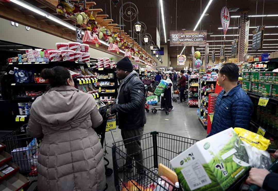 O &uuml;lkede kadınlara y&ouml;nelik &uuml;r&uuml;nlerin vergileri bir bir kaldırılıyor! Gelecekte &uuml;cretsiz olabilir