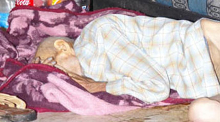 Kore gazisi a&ccedil;lık ve soğuktan &ouml;ld&uuml;