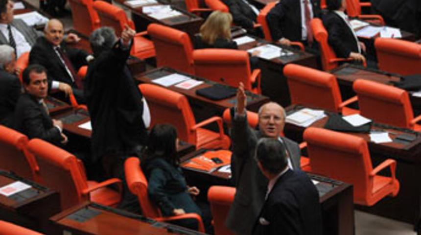 Mecliste tarihi g&uuml;n