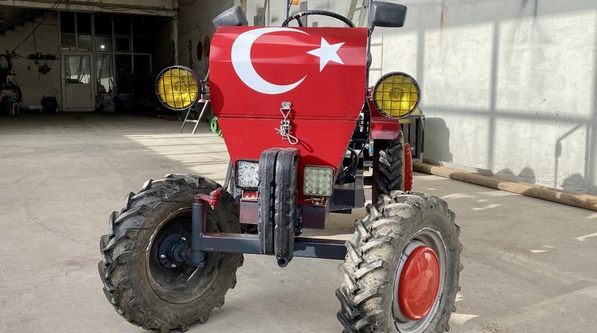 Kırşehirli esnaf su motoru ve hurda malzemeden traktör yaptı