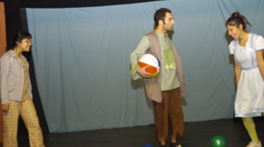 K&uuml;rt&ccedil;e &ccedil;ocuk oyunu geliyor