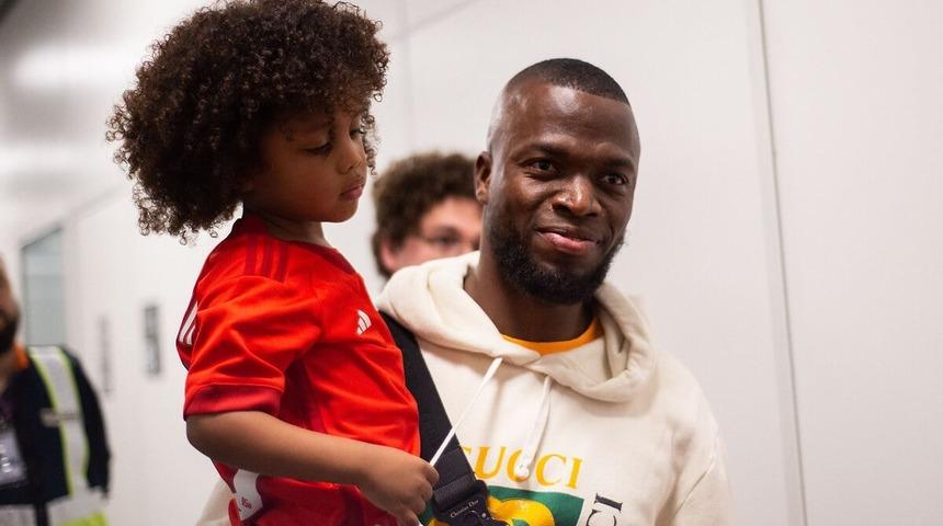 Fenerbahçe'nin eski golcüsü Enner Valencia'dan Atatürk paylaşımı: Yurtta Sulh, Cihanda Sulh