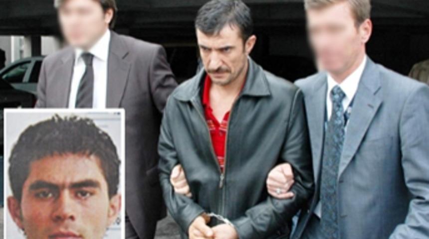 Kızını d&ouml;ven genci, arabasıyla yaktı