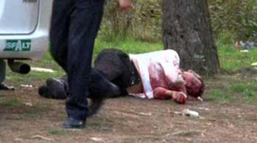 Tecav&uuml;zle su&ccedil;layıp cinsel organını kestiler