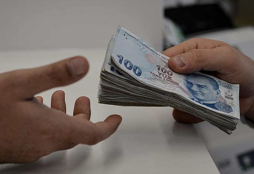 SSK ve Bağ-Kur emeklilerinin maaşıyla ilgili yeni gelişme! AK Parti'den a&ccedil;ıklama geldi: 'Aylıklar...'