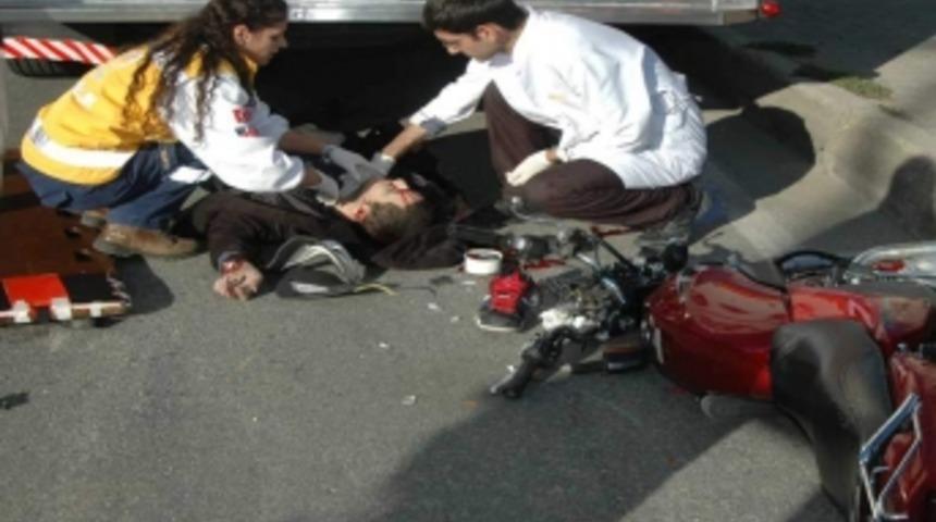 Bursa'da motosiklet faciası: 2 &ouml;l&uuml;