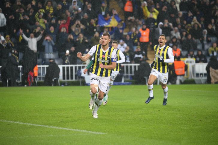 Fenerbahçe 15 yıl sonra bir ilki başardı, Sarı-Lacivertliler Konyaspor'u rekorları kırarak 7-1 mağlup etti! Bonucci'nin tribünde olduğu maçta, Edin Dzeko hat-trick yaptı G3