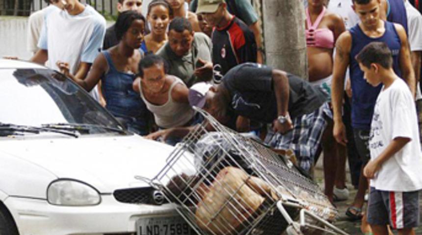 Alışveriş sepetinde ceset