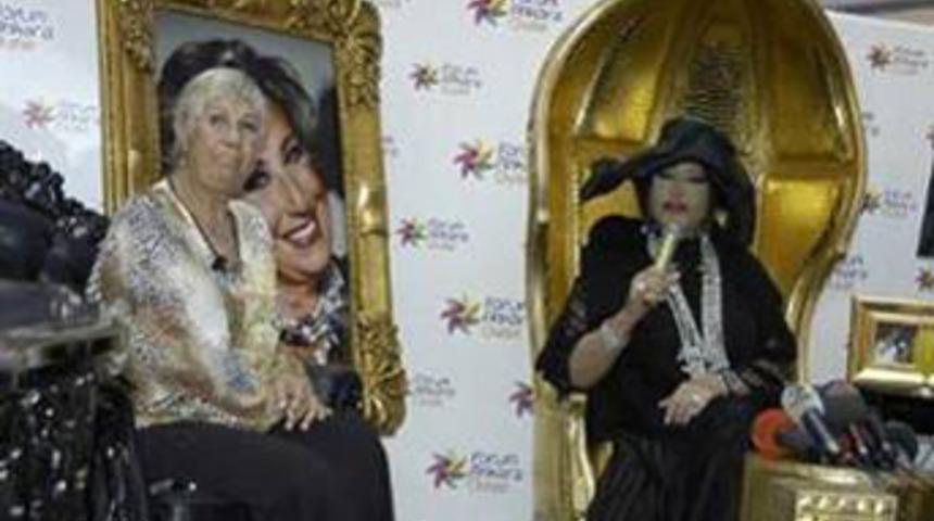 B&uuml;lent Ersoy'un g&ouml;steriş merakı