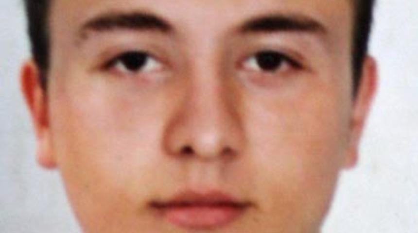 &Uuml;niversite &ouml;ğrencisinin sır &ouml;l&uuml;m&uuml;