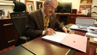 CHP'de Eskişehir sürprizi! 25 senedir belediye başkanlığı yapan Yılmaz Büyükerşen yeniden aday gösterilmedi! Yeni aday Ayşe Ünlüce oldu