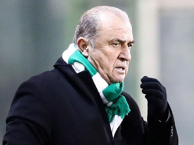 Fatih Terim, Yunanistan'daki ilk derbisinde istediği sonucu alamadı