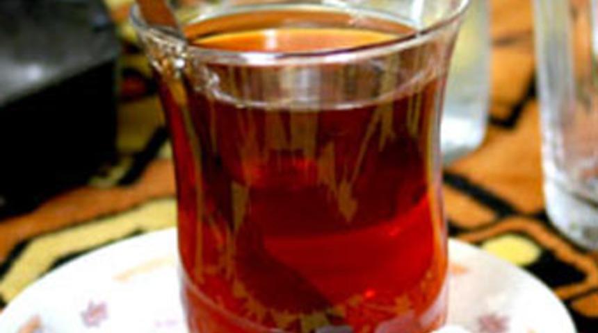 Sıcak &ccedil;ay yaşamınızı nasıl etkiliyor?