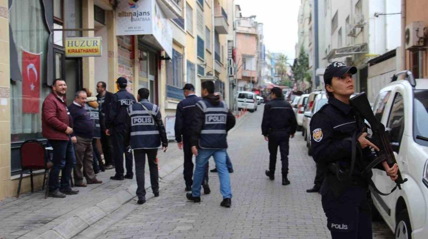 Aydın emniyet öğrenciler için tam kadro sahada