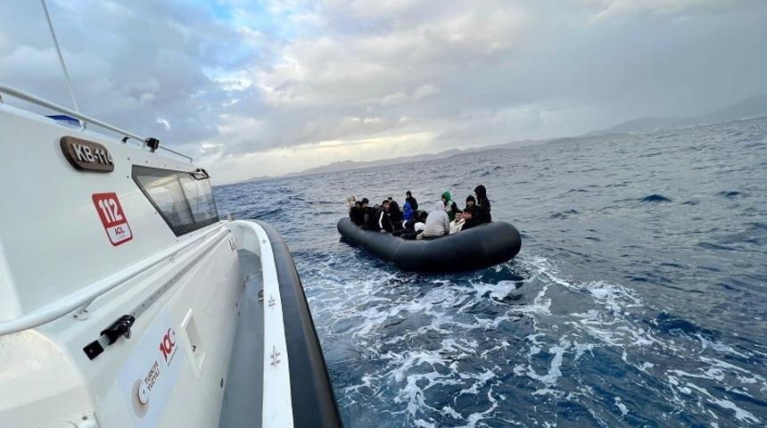 Bodrum’da 24 düzensiz göçmen kurtarıldı