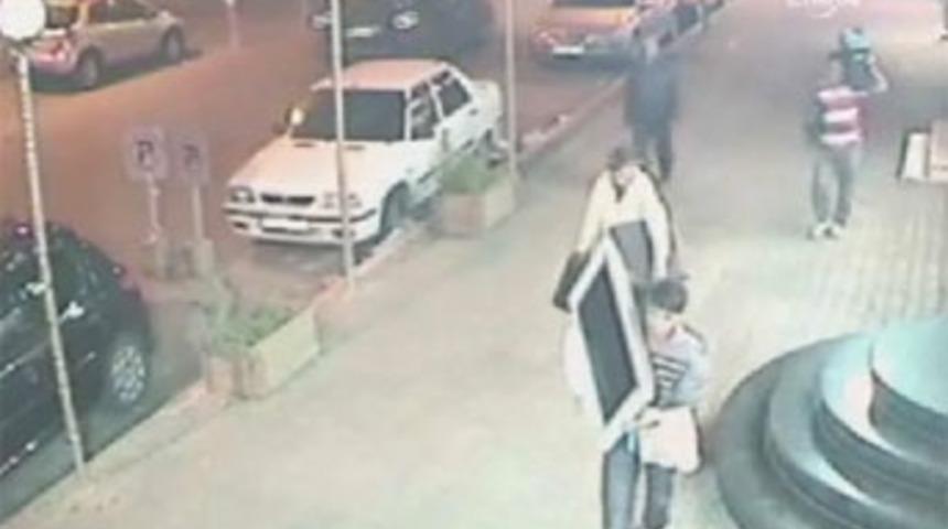 İnanılmaz hırsızlık! - VİDEO