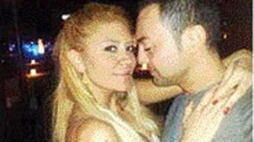 Hem şarkıyı hem kalbini aldı