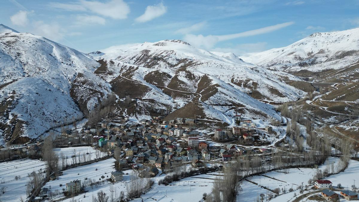 Bayburt'ta k&ouml;yl&uuml;ler muhtar adayını kurayla belirledi