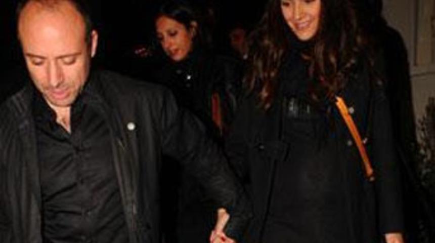 Karnı burnunda eğlence