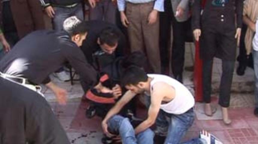 &Uuml;niversite karıştı!