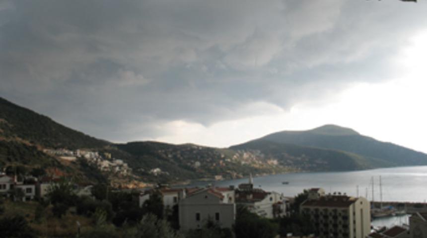 Antalya'da hortum paniği
