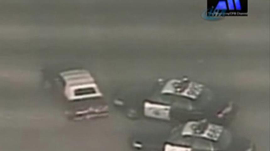 Otobanda zorlu hırsız-polis kovalamacası..