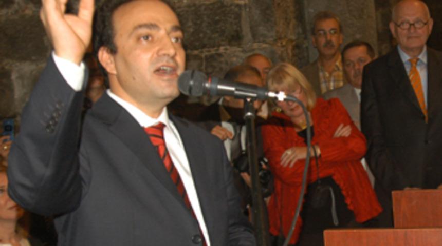 PKK'nın eylemi Baydemir'i &ccedil;ıldırttı!