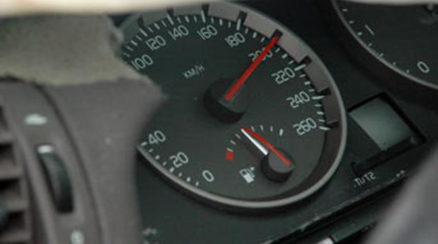 200 km hızla &ouml;l&uuml;m