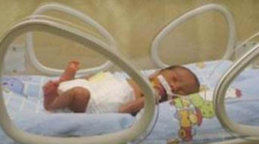 11 yaşında anne oldu!