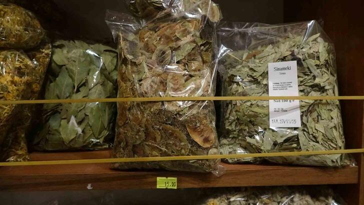 Soğuk havalarda kimse uğramadan geçmiyor! Şifalı formülü paylaştı... Sakın böyle demlemeyin G2