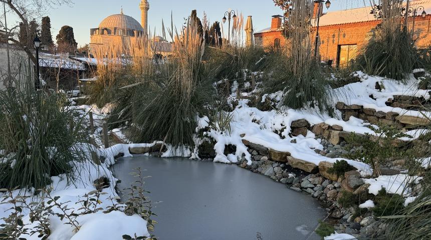 Trakya'da etkili olan kar yağışı yerini soğuk havaya bıraktı